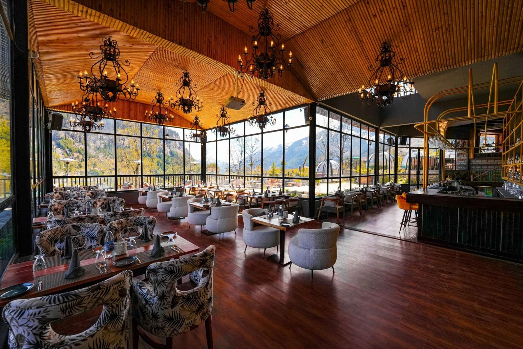 Palchan Hotel & Spa - A Member Of Radisson Individuals Retreats Manāli Екстериор снимка