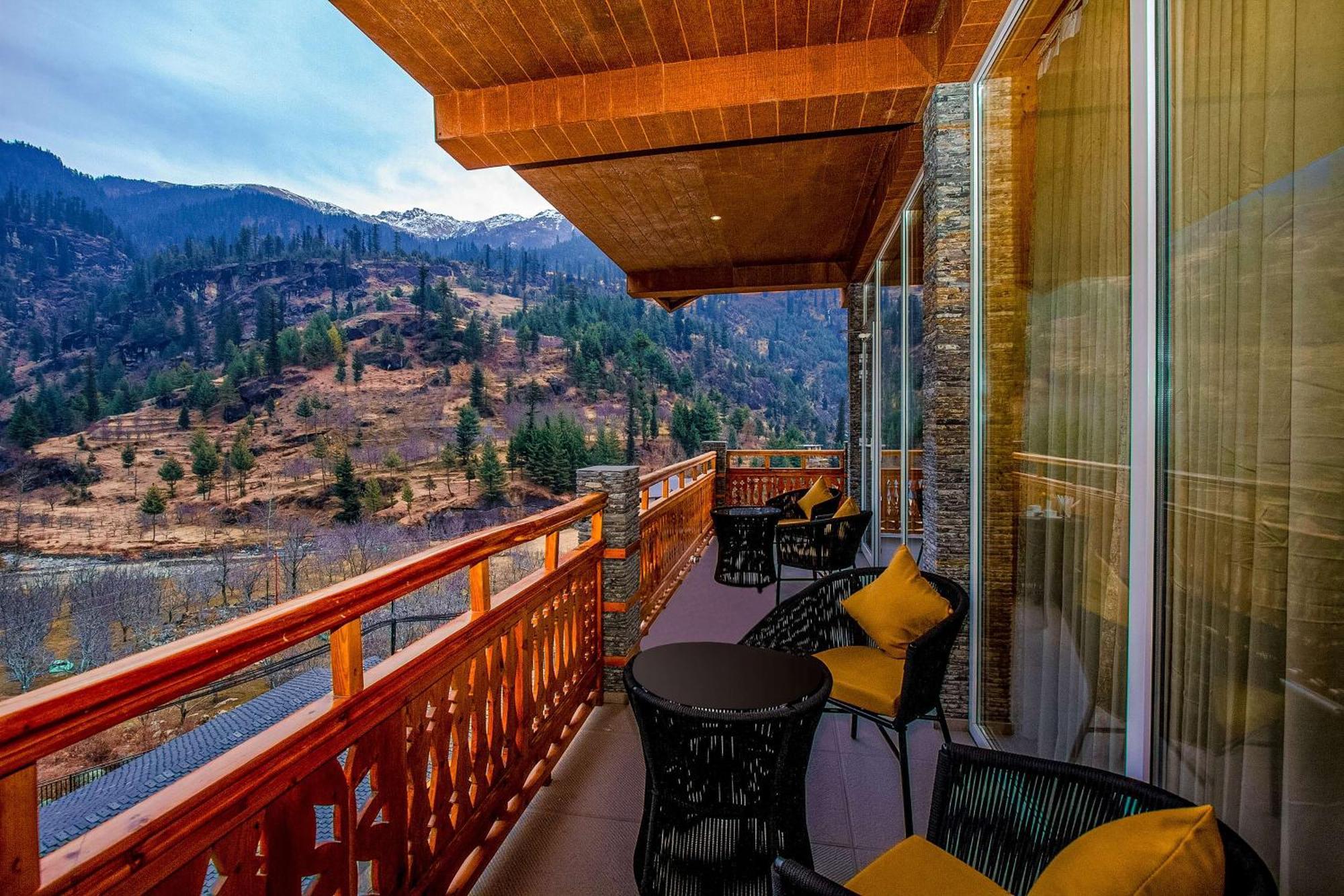 Palchan Hotel & Spa - A Member Of Radisson Individuals Retreats Manāli Екстериор снимка