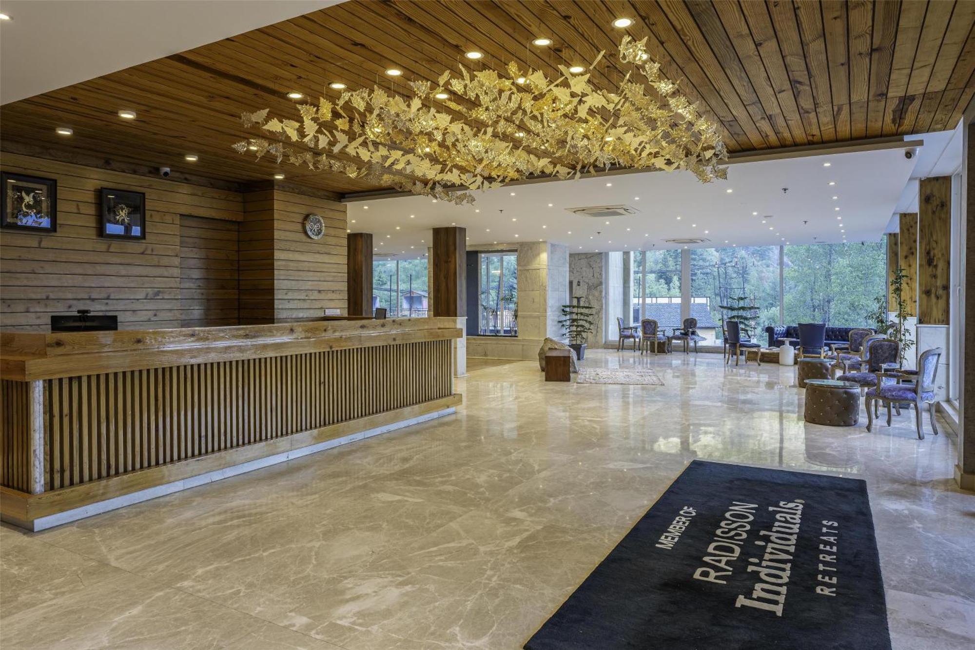 Palchan Hotel & Spa - A Member Of Radisson Individuals Retreats Manāli Екстериор снимка