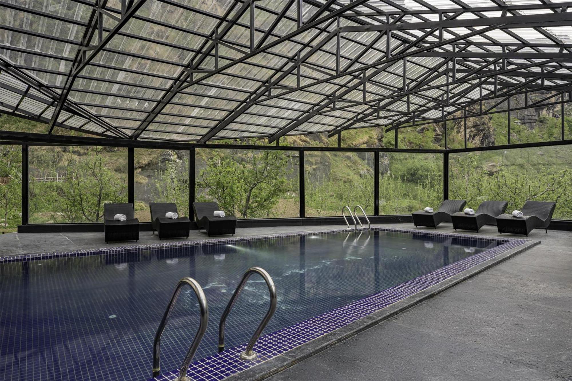Palchan Hotel & Spa - A Member Of Radisson Individuals Retreats Manāli Екстериор снимка